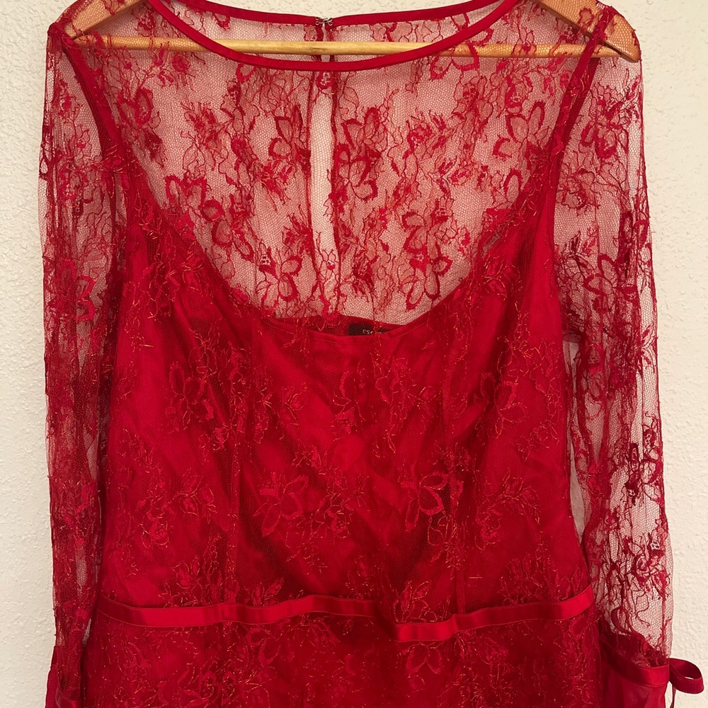 Escada Top 44, L (10-12) Red Holiday Lace